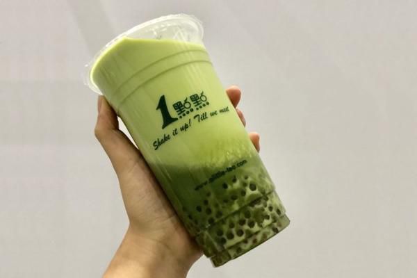 一点点奶茶加盟费多少钱啊